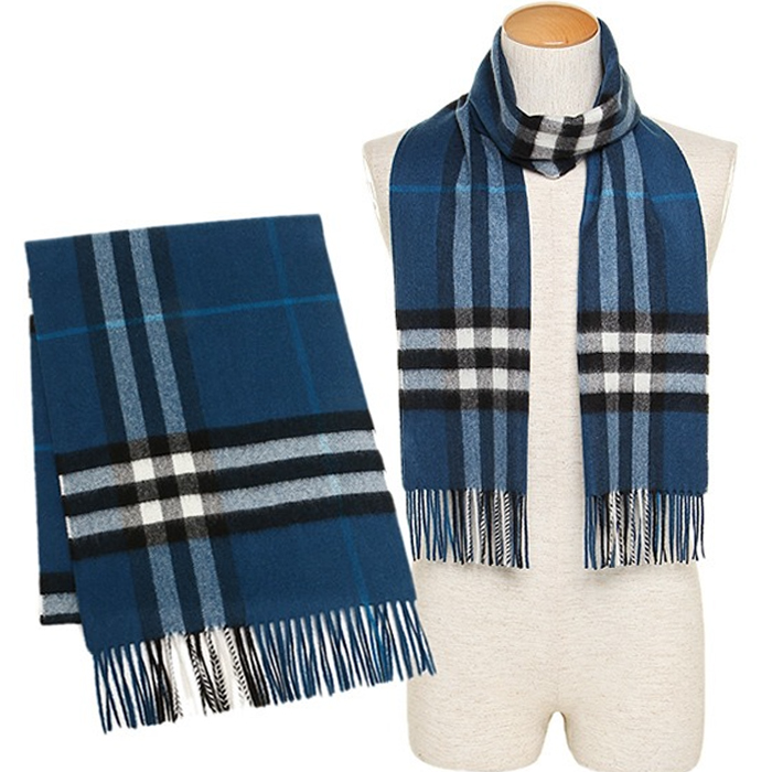 Image 2 of BURBERRY GIANT CHECK CASHMERE SCARF 3994209