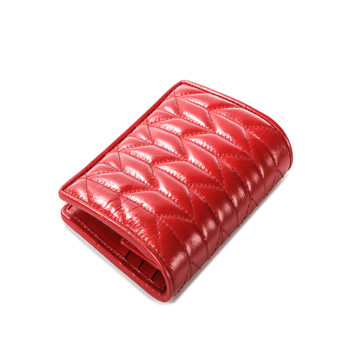 Image 2 of ミュウミュウ 二つ折り財布 シャイニーキルティングレザー ミニ ウォレット