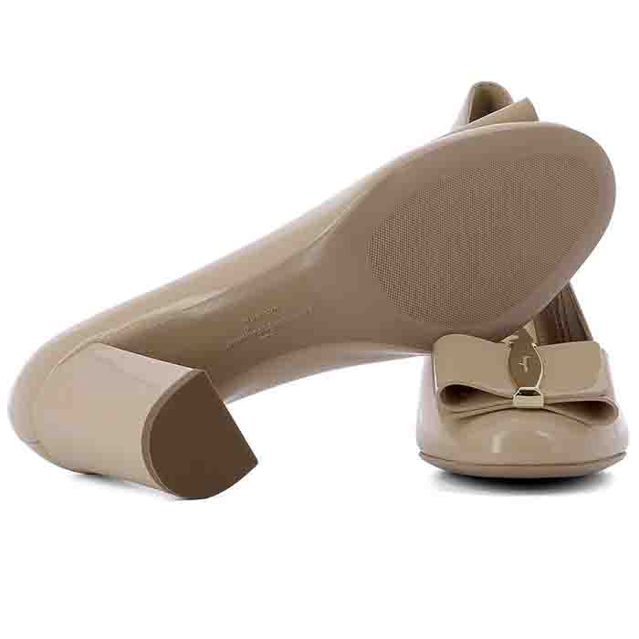 Image 2 of フェラガモレディシューズ 0660875 NP-C N-BI NEW BISQUE