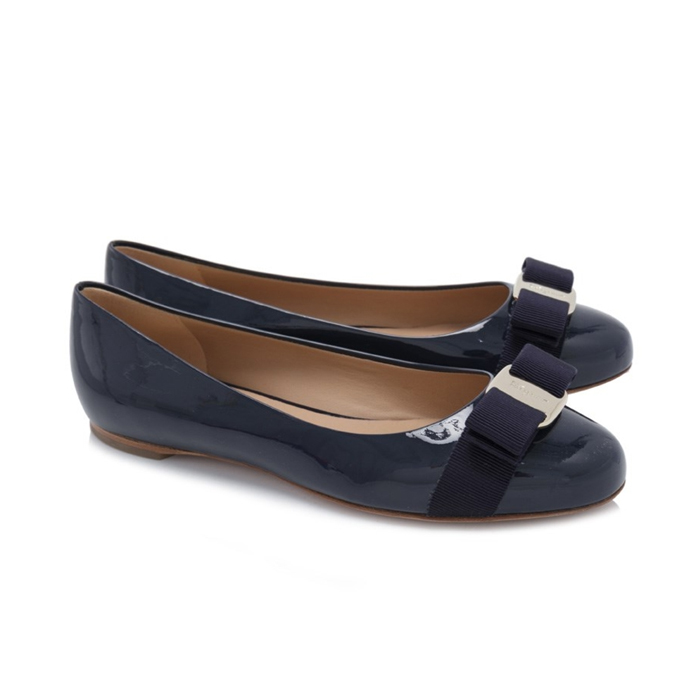 フェラガモレディシューズ 0531538 PATENT-CALF OXFORD BLUE Pumps Blue