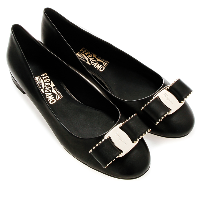 フェラガモレディシューズ 0691365 NACA NERO BLACK