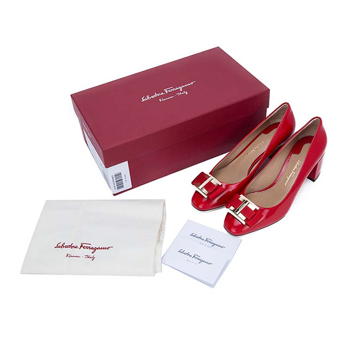 Image 2 of フェラガモレディシューズ 0672628 BRCA LIPS RED