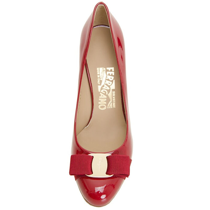 Image 2 of フェラガモレディシューズ 0584309 PATENT-CALF ROSO Mid Heel Pumps in Rosso/Gold