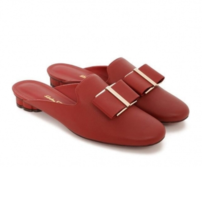 フェラガモレディースフラットヒールクラシックボウサンダル 0725056 CALF RECH