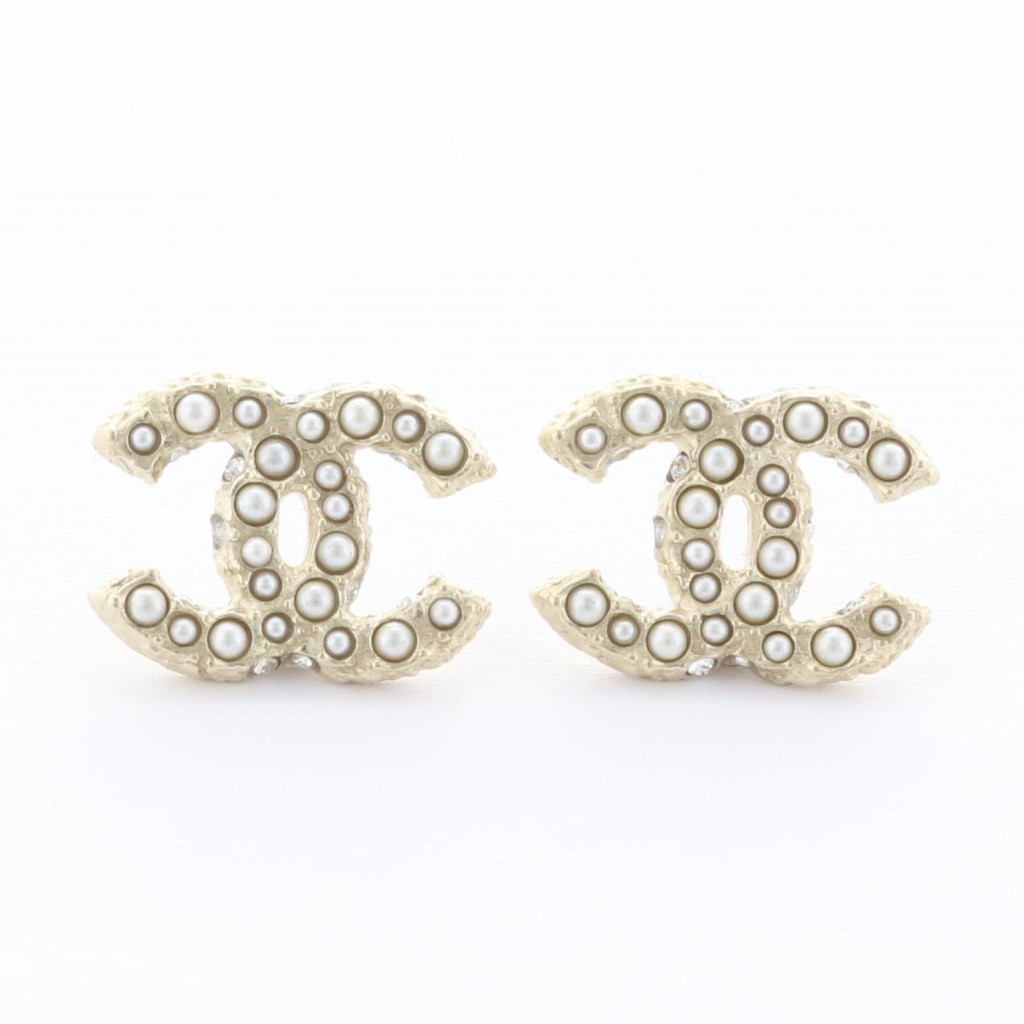 Image 1 of CHANEL Earrings Women's CC Mark Gold A64766 B06258 ND321
