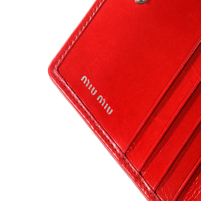 Image 5 of ミュウミュウ 二つ折り財布 シャイニーキルティングレザー ミニ ウォレット