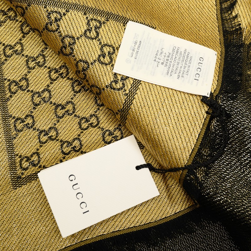 Image 4 of グッチ GUCCI 499352 3G119 1075 マフラー ラメ GG ジャカードショール