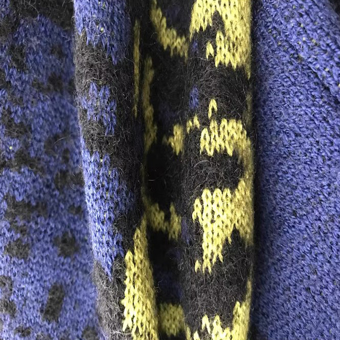 Image 4 of VERSACE COLLECTION MEN SWEATER ヴェルサーチ コレクション メンズ セーター V700548 VK00107 V2166